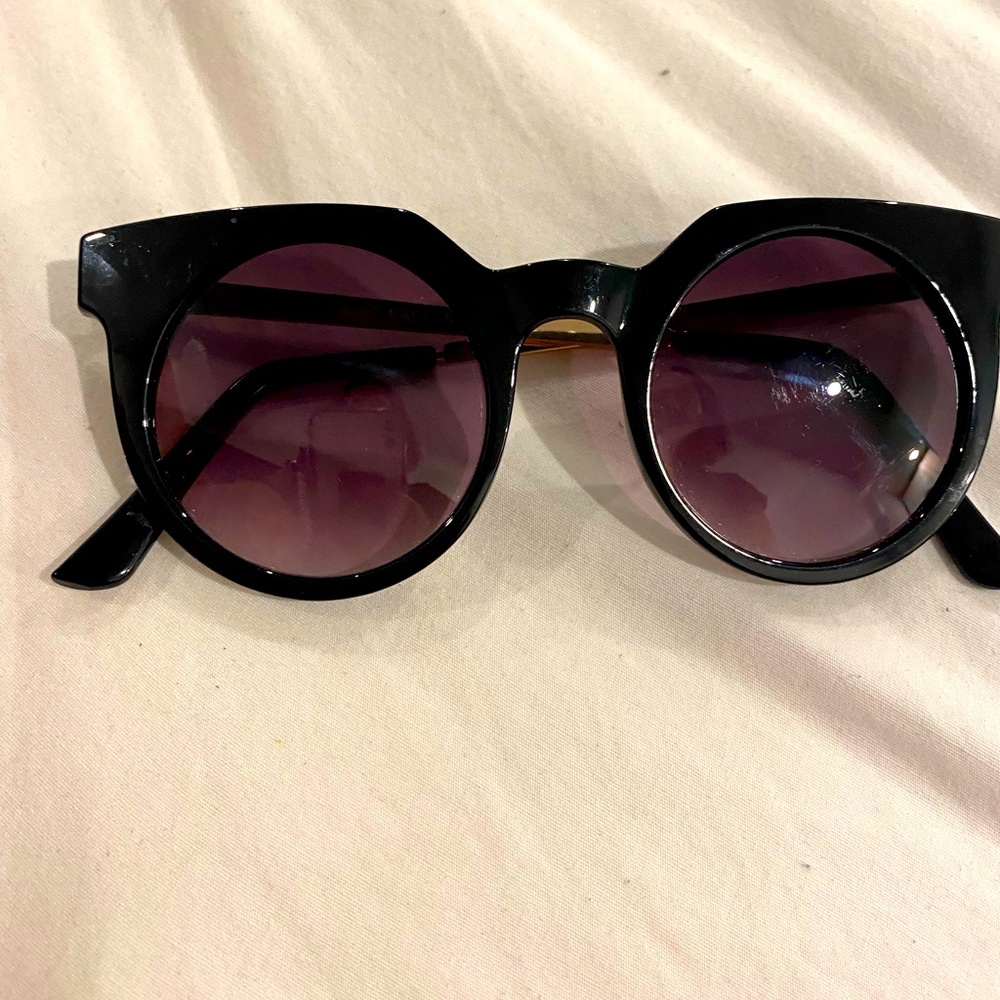 Black sunglasses